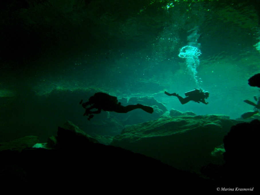 Chacmool Cenote diving